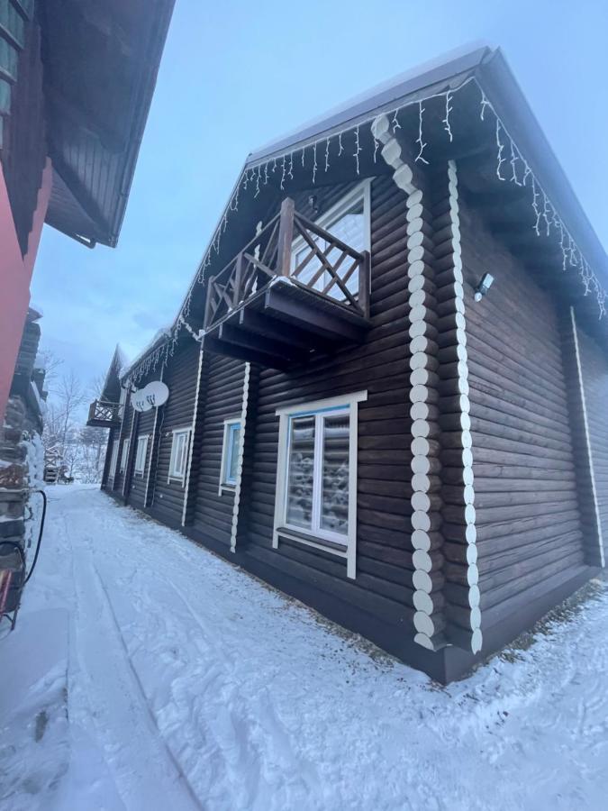 Карпатська Криївка Apartment Yasinya Luaran gambar