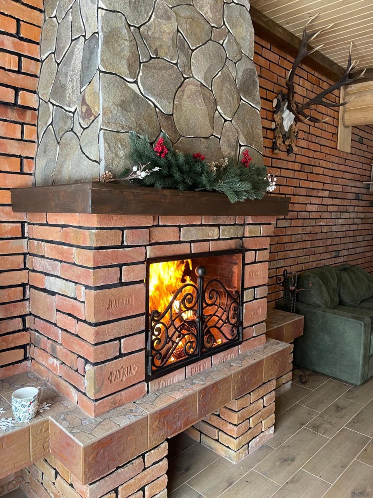 Карпатська Криївка Apartment Yasinya Luaran gambar